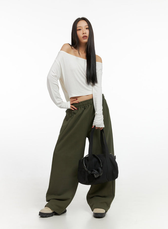 classic-cotton-wide-fit-sweatpants-is427