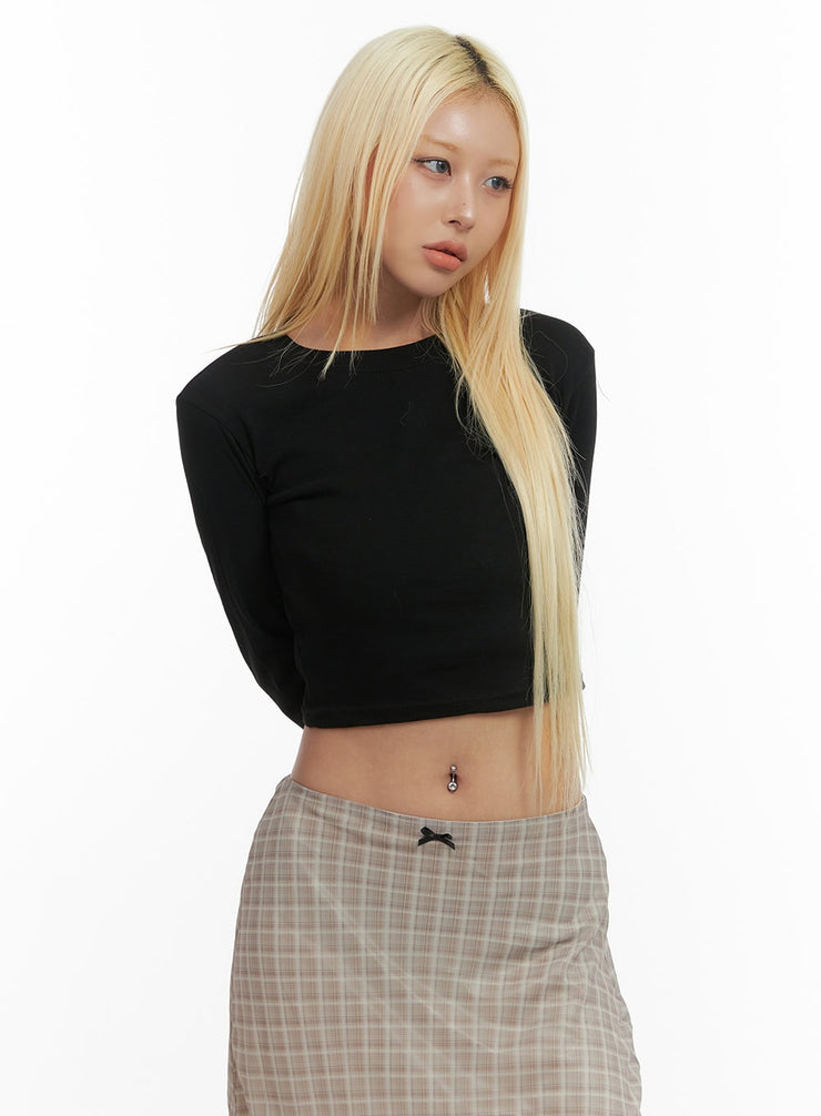 cut-out-slim-fit-crop-top-co414 / Black