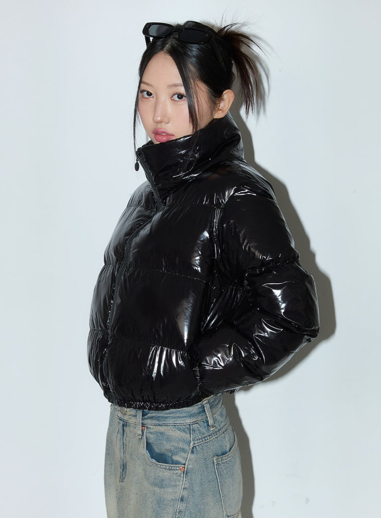 glossy-puffer-jacket-cn324 / Black