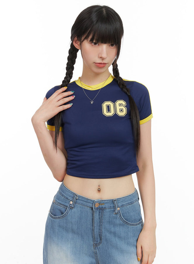 color-contrast-lettering-crop-top-cg409 / Dark blue