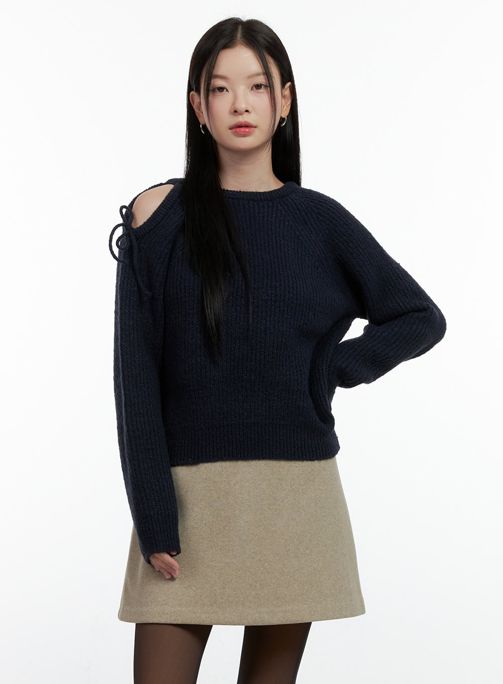 shoulder-cut-out-sweater-on408 / Dark blue