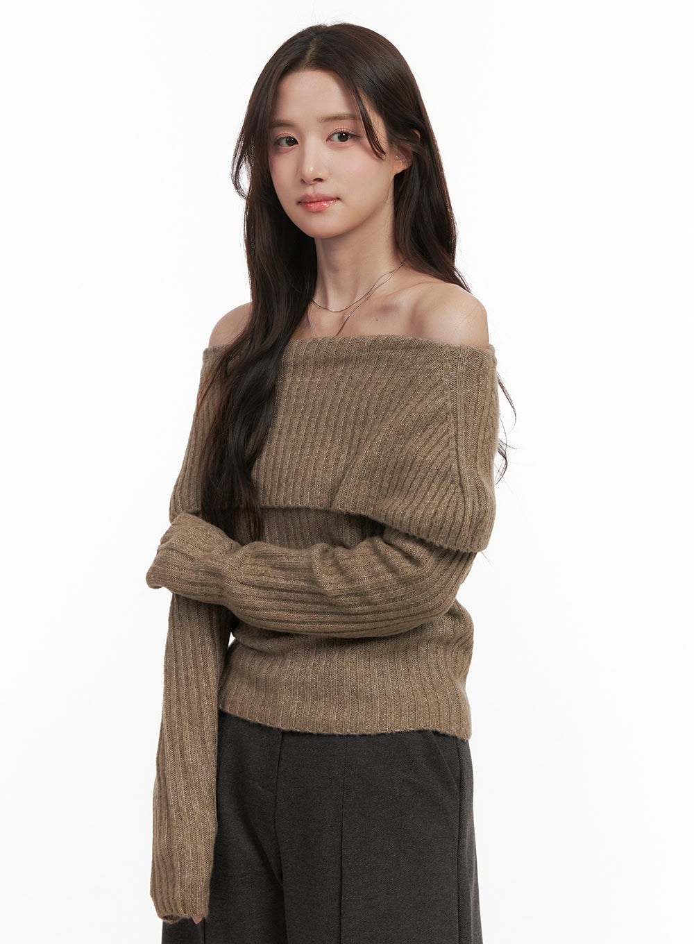 Elegant Off-Shoulder Sweater IJ510