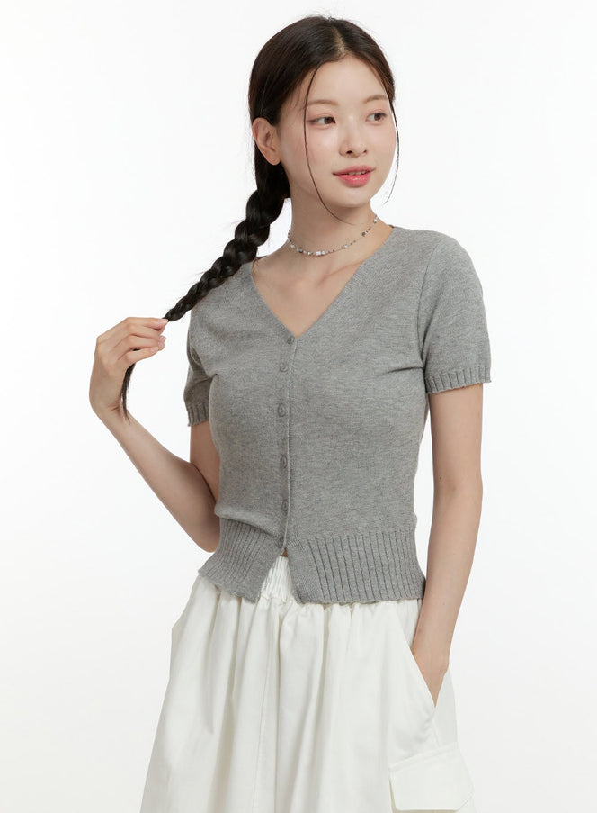 v-neck-buttoned-crop-cardigan-ol424 / Gray