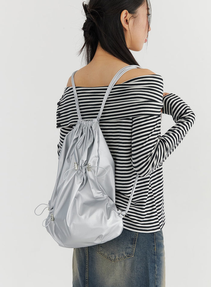 metallic-drawstring-backpack-co324 / Light gray