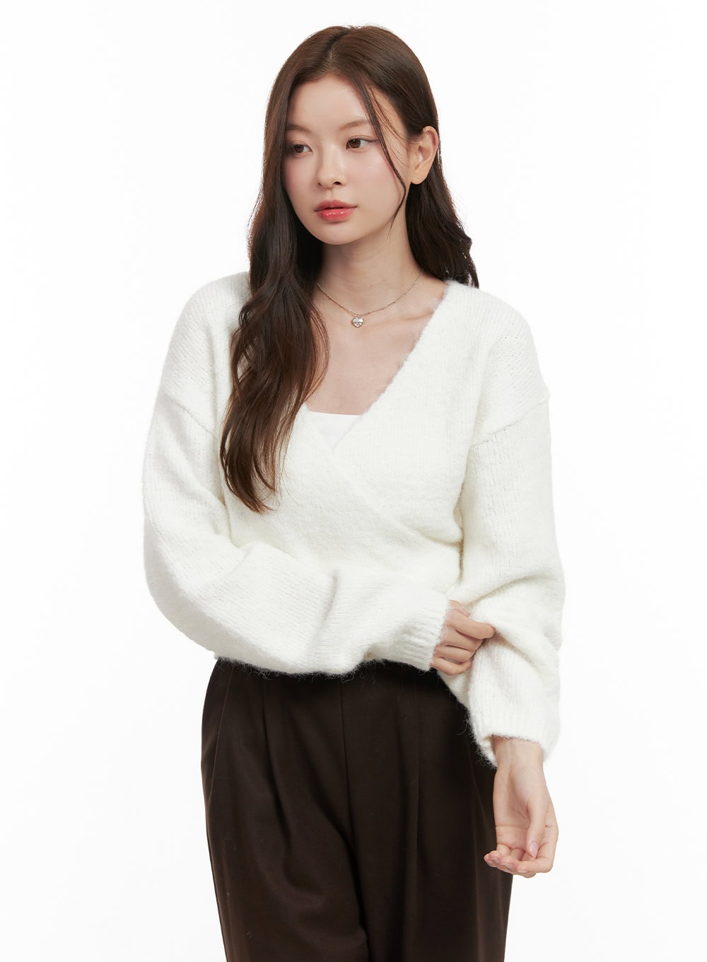 wrapme-up-v-neck-sweater-od403 / White