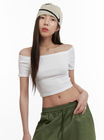 solid-off-shoulder-crop-top-oa429 / White