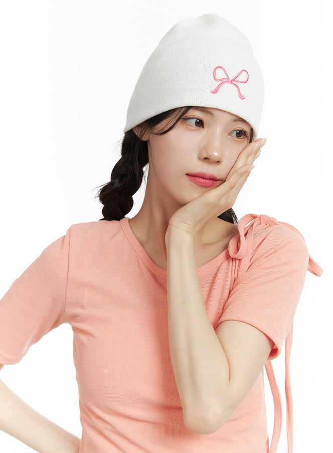 ribbon-embroidered-beanie-om418 / White