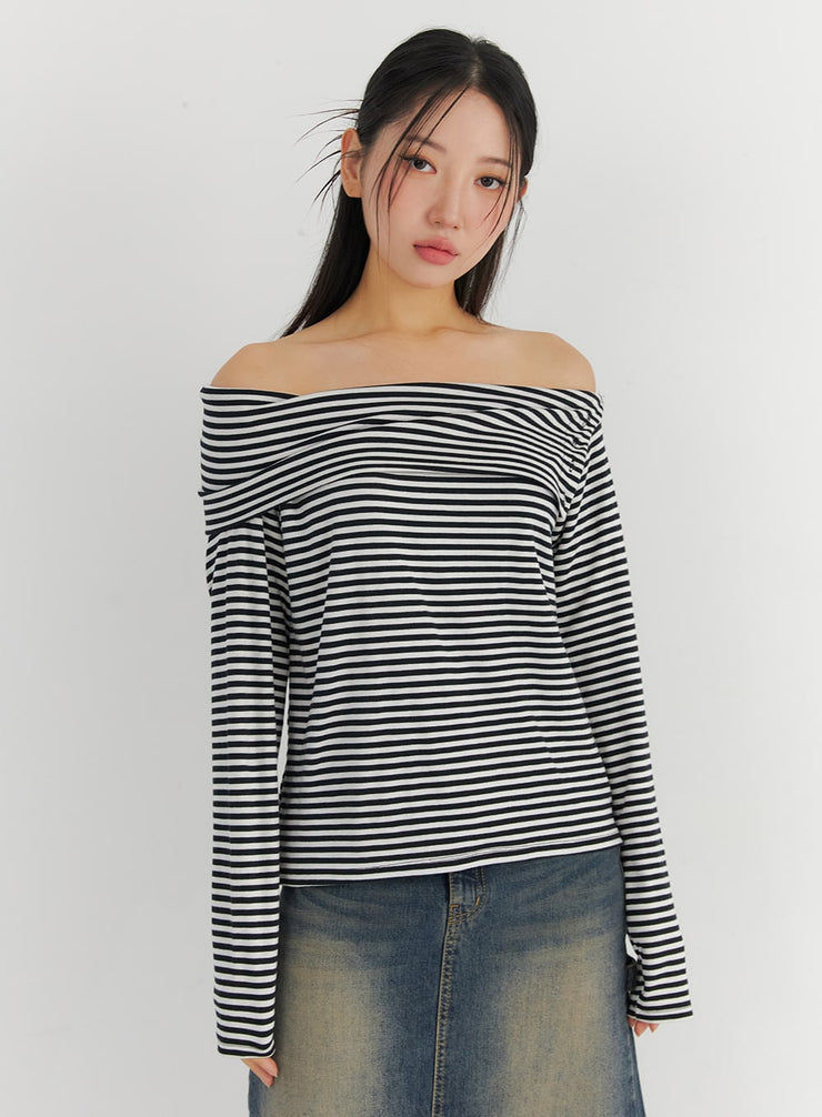 off-shoulder-stripe-long-sleeve-top-co324 / White