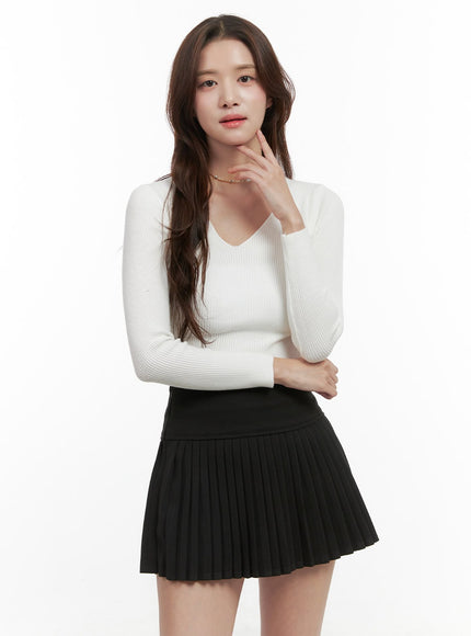 solid-v-neck-long-sleeve-top-oo421 / White