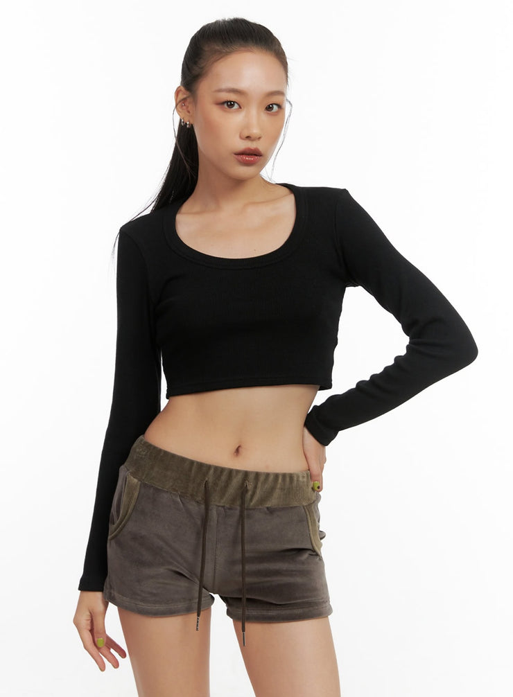 slim-fit-solid-crop-tee-co424 / Black