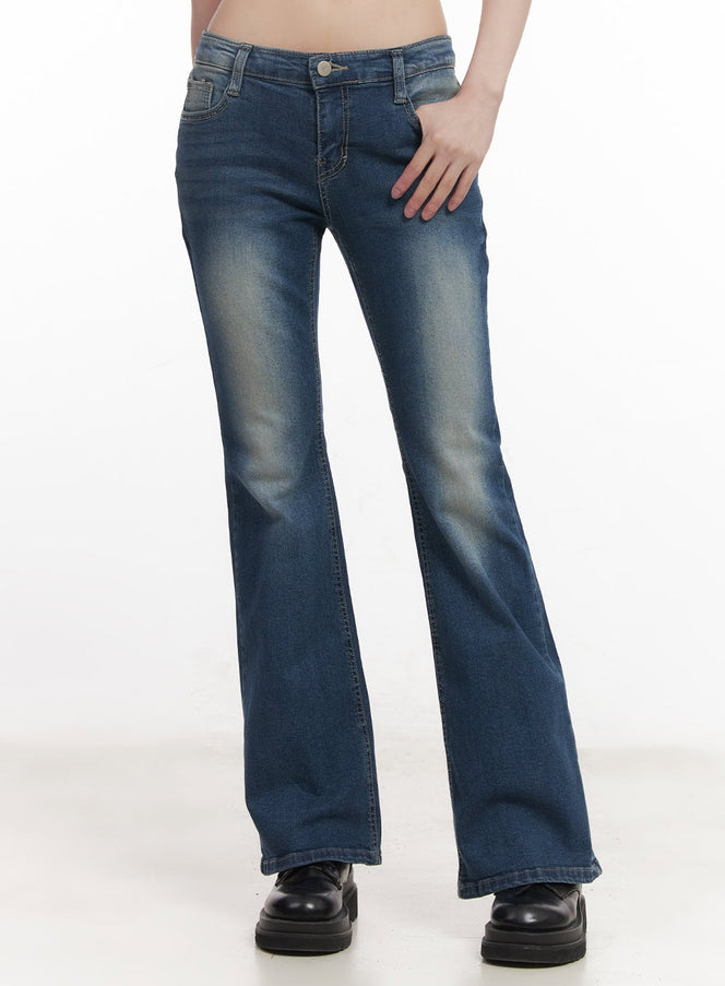 Rebecca Low-Waist Flared Jeans CM519