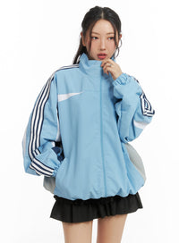 vintage-oversized-striped-nylon-jacket-cm426 / Light blue