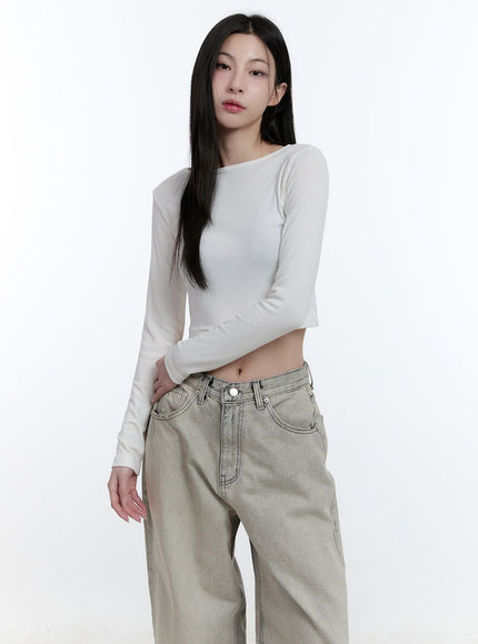 Essential Slim-Fit Long-Sleeve Crop Top CJ520