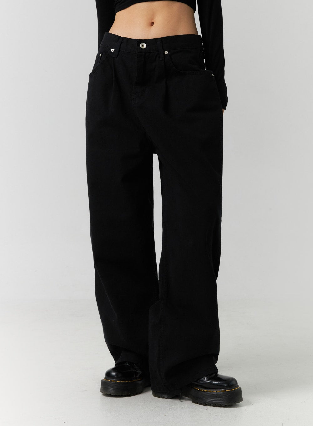 low-rise-loose-fit-streetwear-denim-unisex-id305 / Black