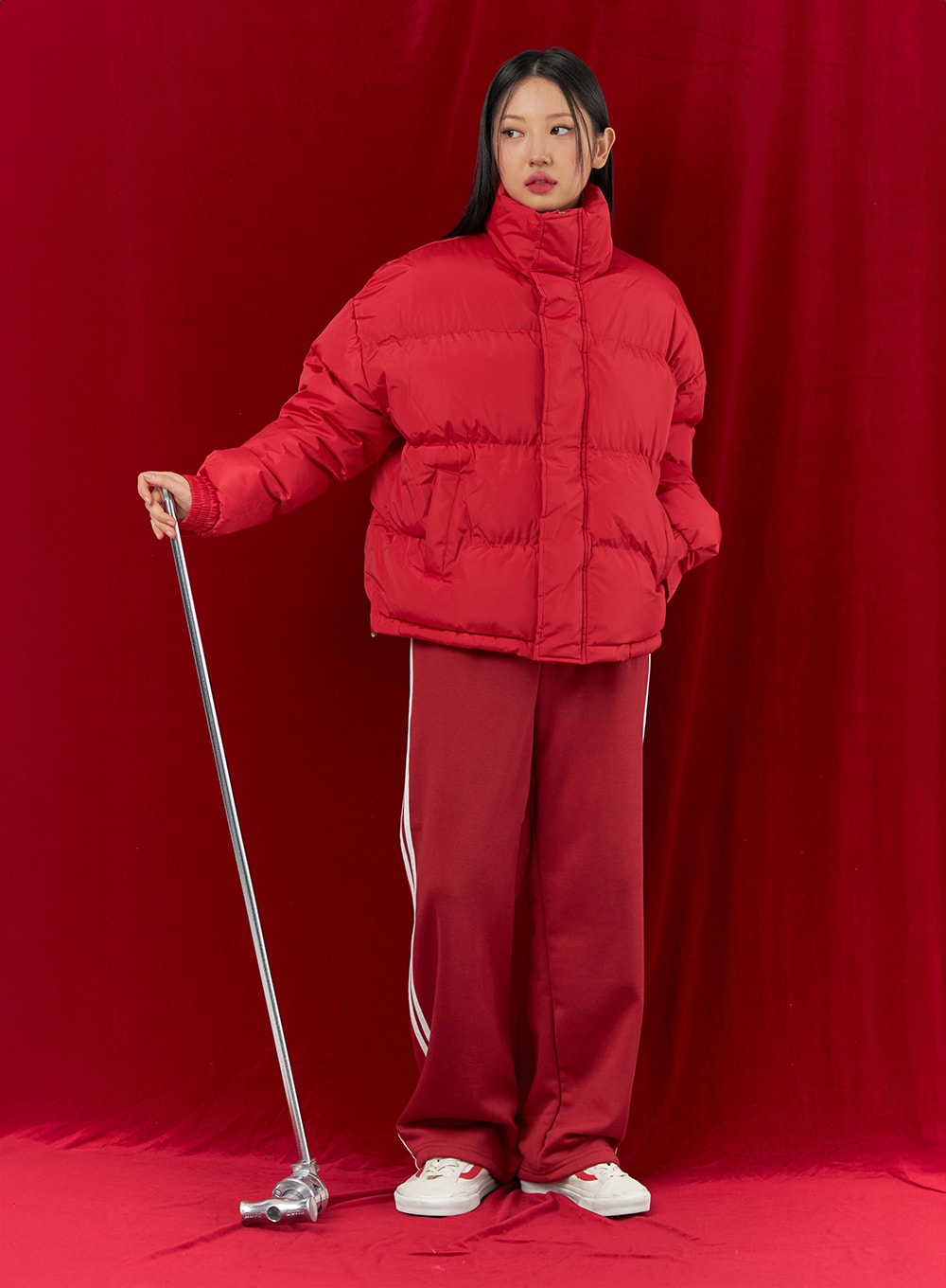 oversized-half-turtle-neck-puffer-jacket-in322 / Red