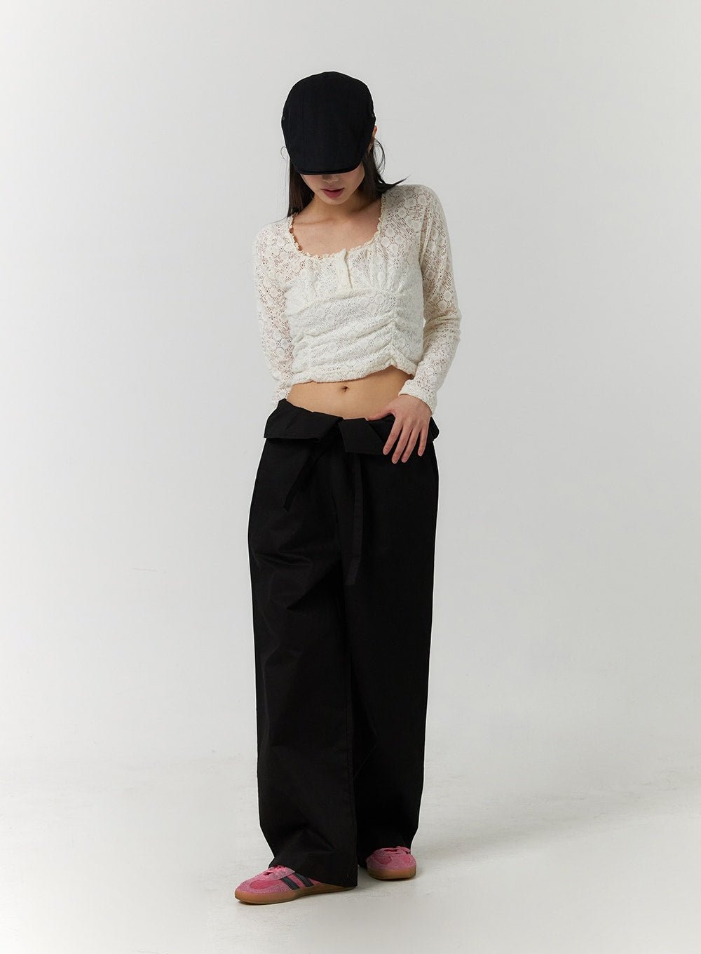 solid-detail-waist-straight-pants-cf406