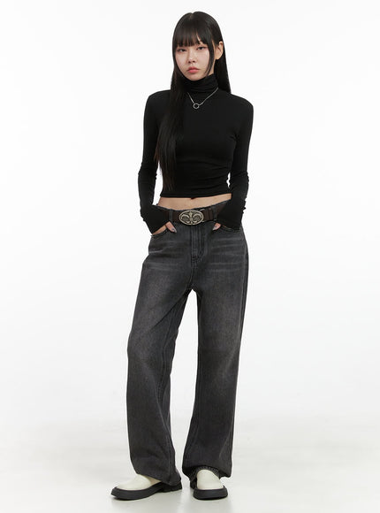 basic-slim-fit-high-neck-cropped-top-oo401