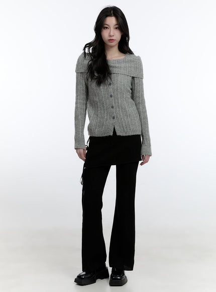 square-neck-buttoned-sweater-cj520