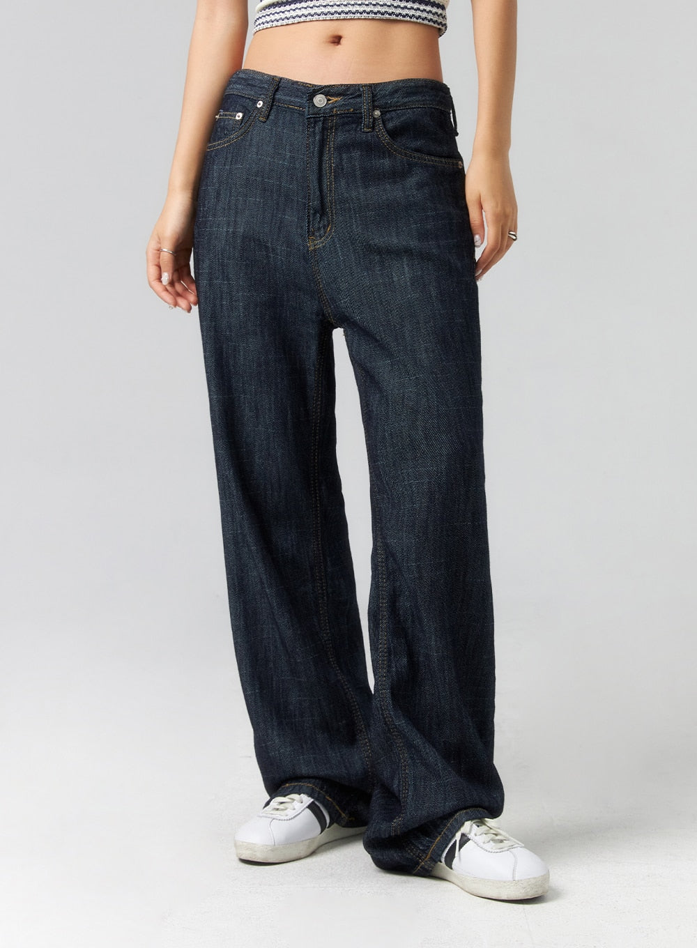 wide-leg-dark-wash-jeans-cl320