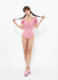 short-sleeve-flower-swimsuit-iu301