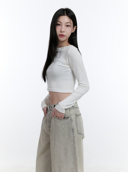 Essential Slim-Fit Long-Sleeve Crop Top CJ520