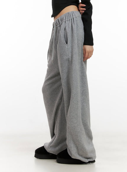 cozy-wide-fit-sweatpants-cn416