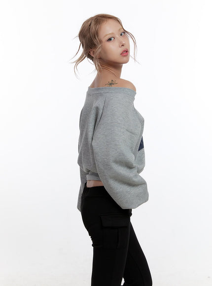 off-shoulder-crop-sweatshirt-cn425