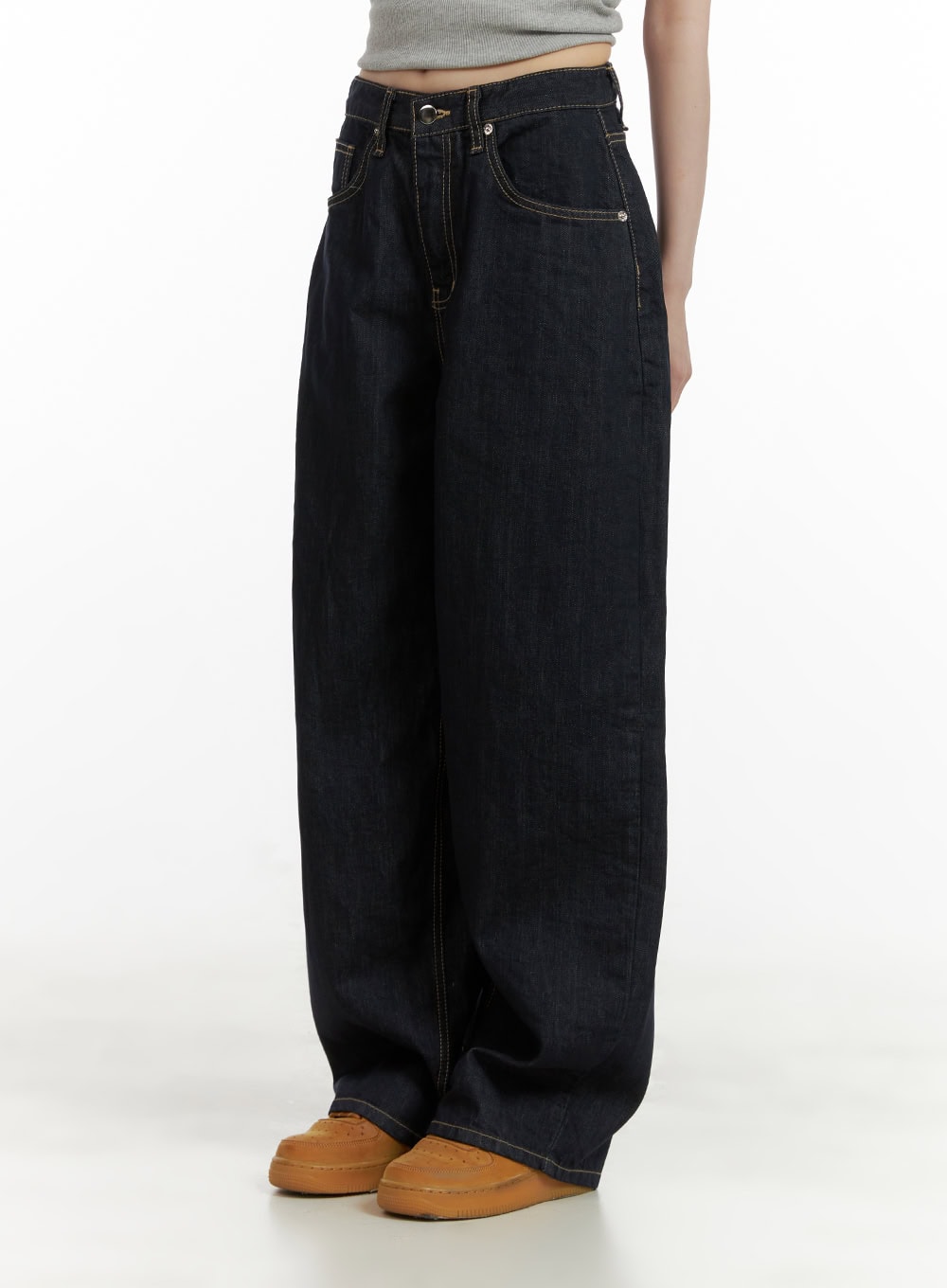 stitch-detail-baggy-jeans-cu410
