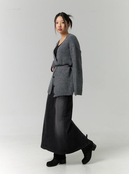 v-neck-oversized-knit-cardigan-cn324