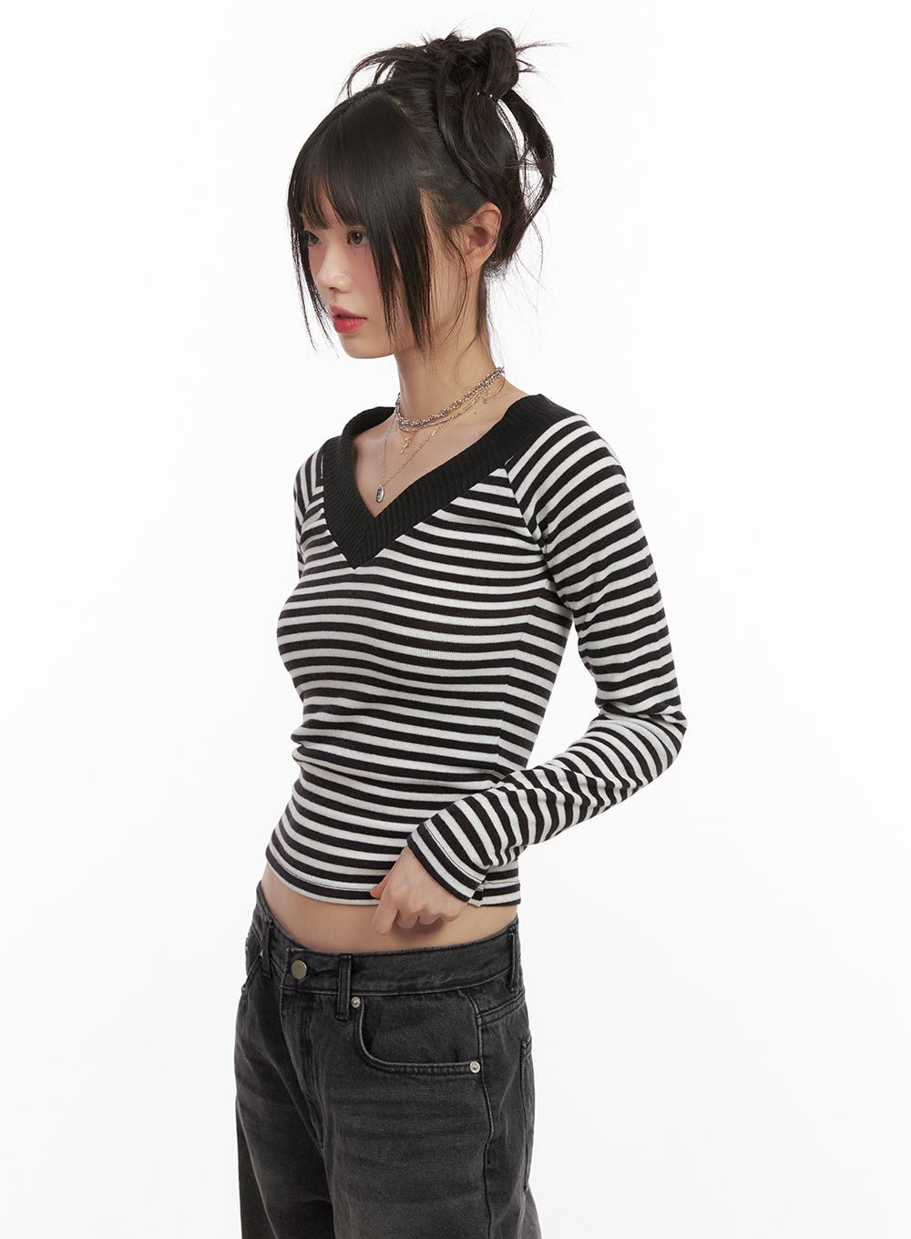 Striped V-Neck Cropped Sweater CJ506