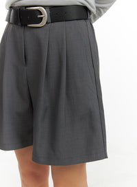 pintuck-tailored-shorts-ca409