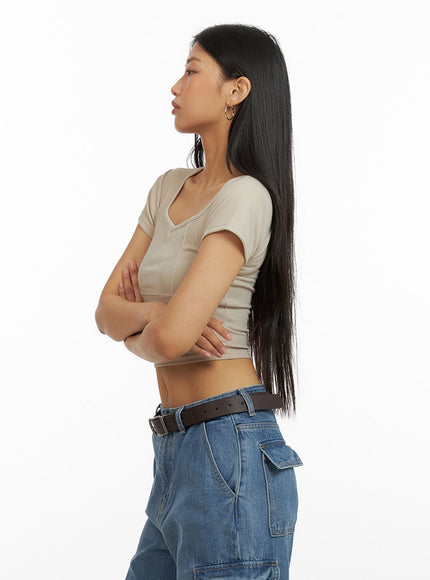 back-cut-out-crop-top-iu412-1