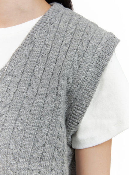 cable-knit-sleeveless-v-neck-vest-og416