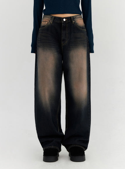 washed-straight-leg-jeans-cn315