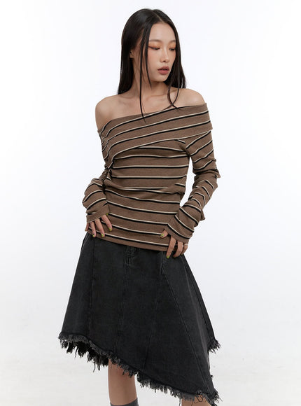 buttoned-off-shoulder-stripe-tee-cn401