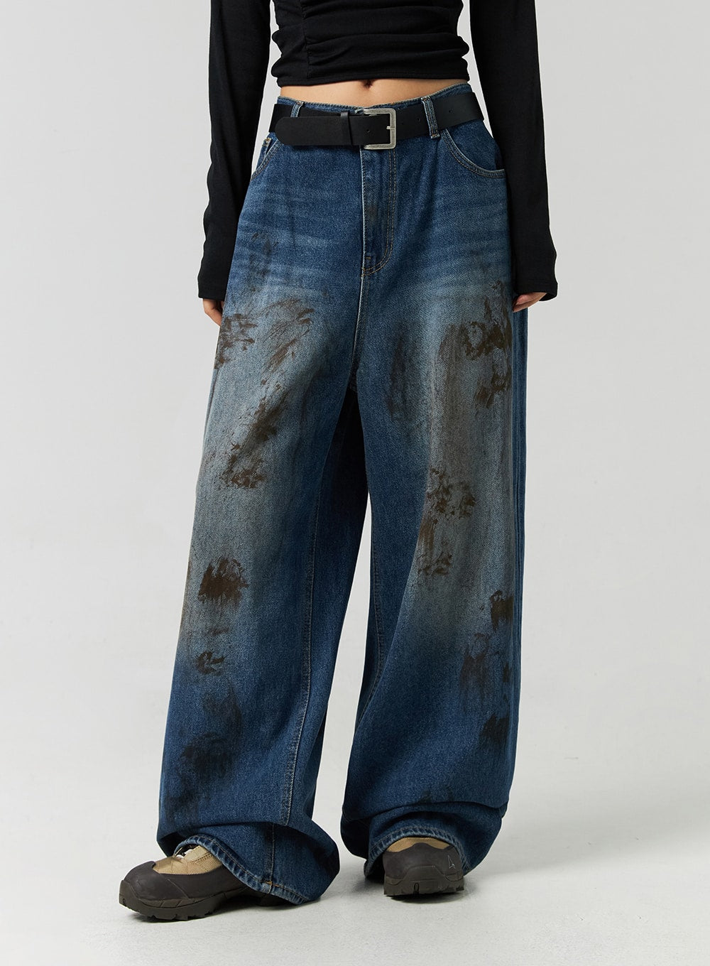 street-style-wide-fit-washed-jeans-co323
