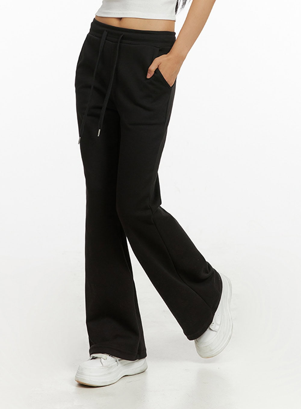 slim-bootcut-sweatpants-iy422