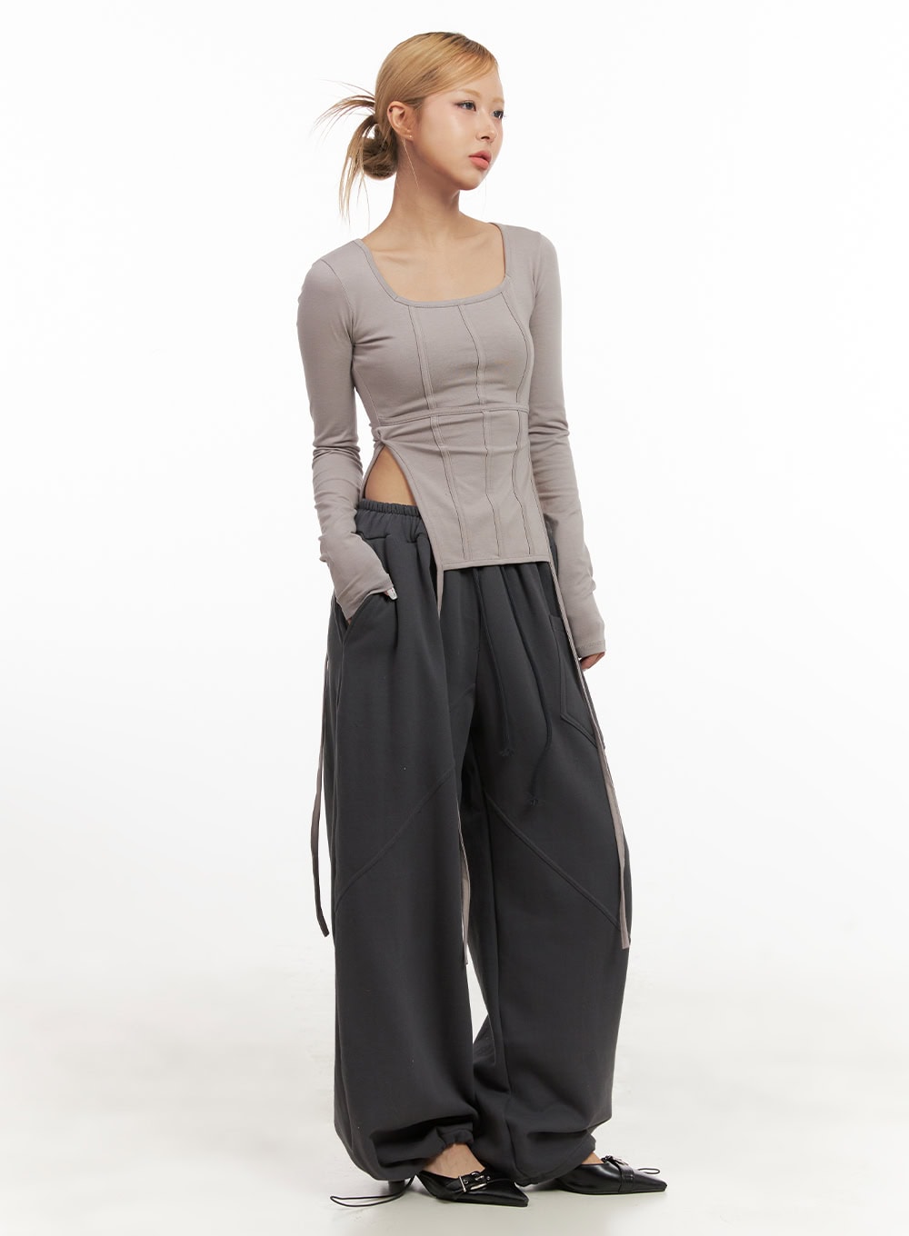 Wide-Fit Cargo Sweatpants CJ507