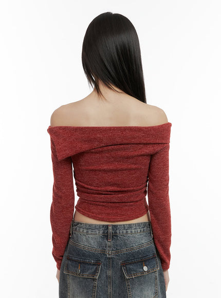 off-shoulder-cropped-knit-top-co410