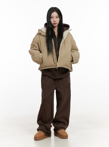 comfy-patch-wide-fit-sweatpants-cd404