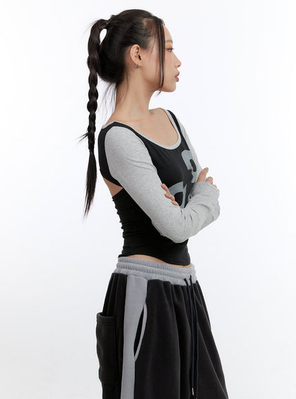 graphic-u-neck-cut-out-crop-top-cn401