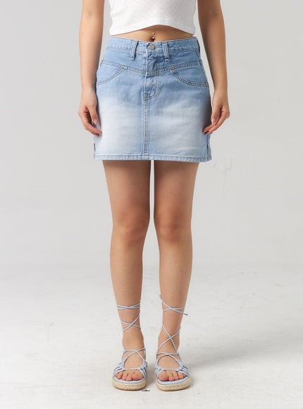 light-wash-denim-mini-skirt-cl303