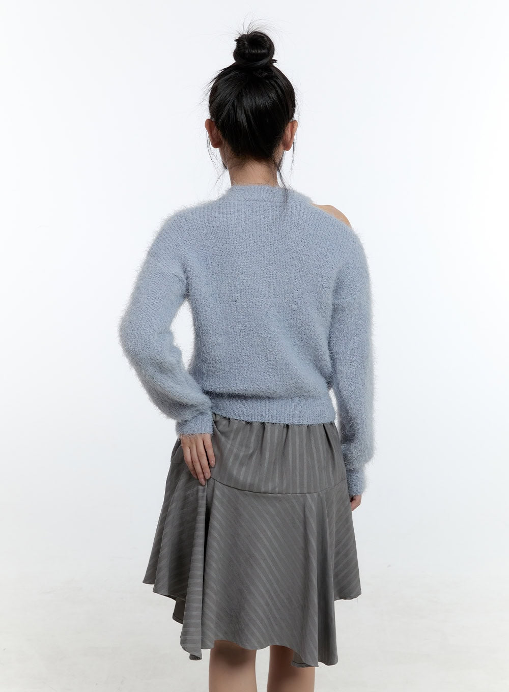 shoulder-cut-out-sweater-cd423