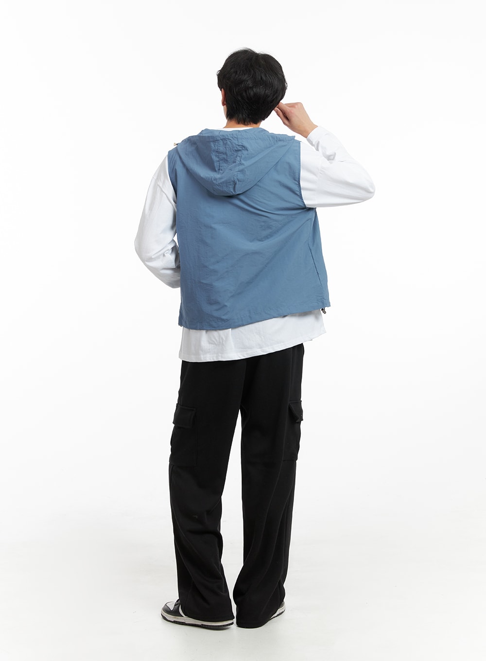 mens-nylon-contrasting-hoodie-jacket-ia401