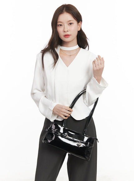 Buckle Heart Faux-Leather Shoulder Bag CM511