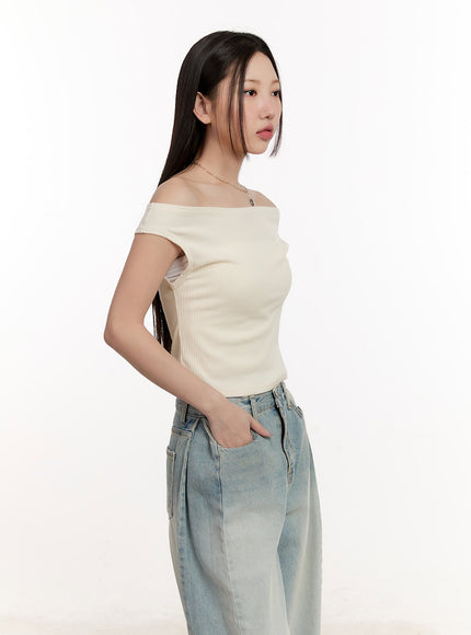 Elegant Off-Shoulder Crop Top CM510