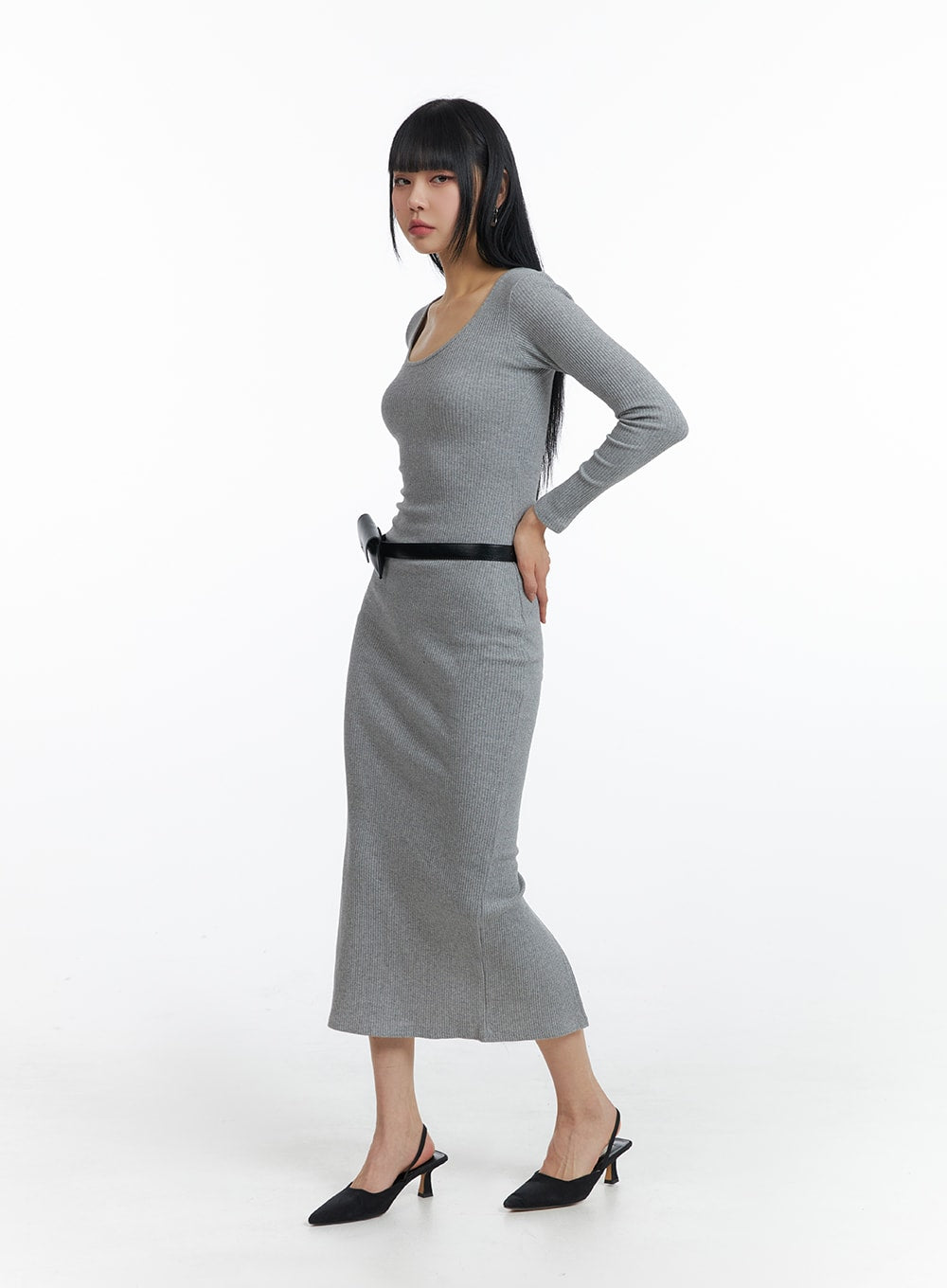 basic-round-neck-long-sleeve-maxi-dress-im414