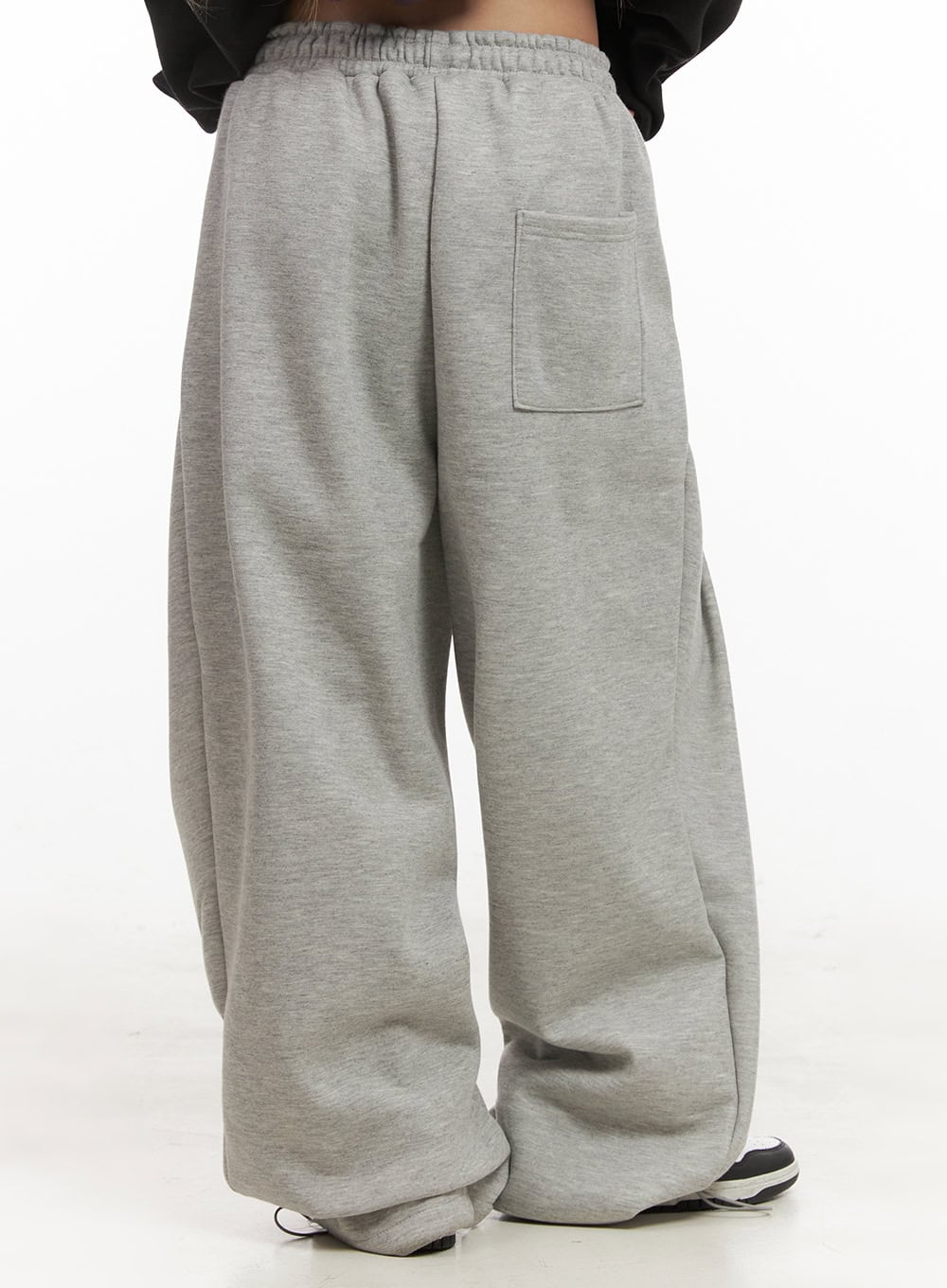 pintuck-oversized-wide-fit-sweatpants-cj507