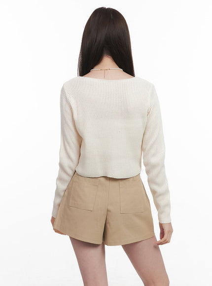 Loose-Fit V-Neck Crop Sweater CM512