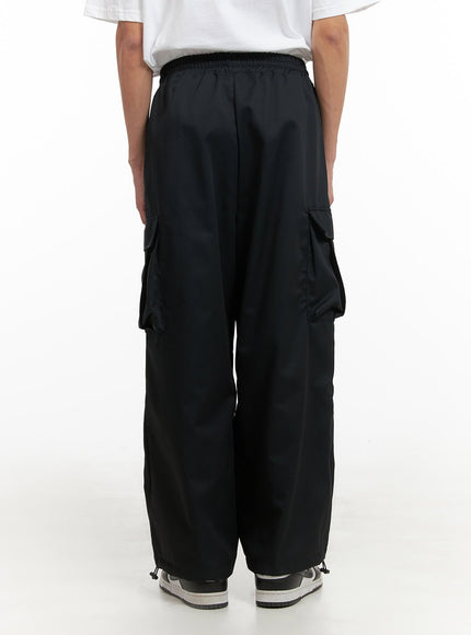 mens-wide-fit-cargo-pants-black-iy402